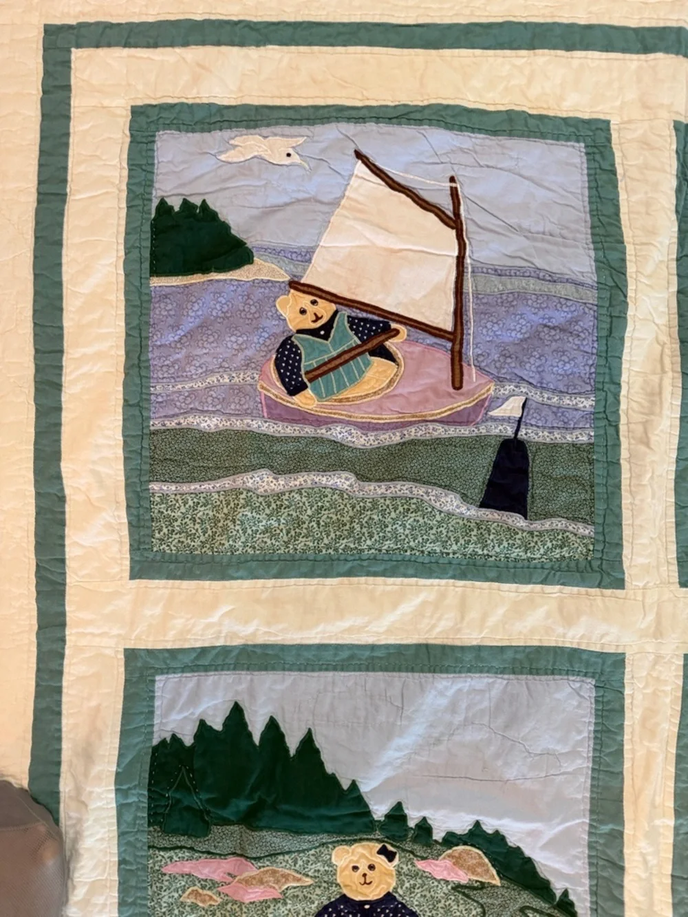 L.L. Bean Cream & Teal Patchwork Applique Quilt and Pillowcase
